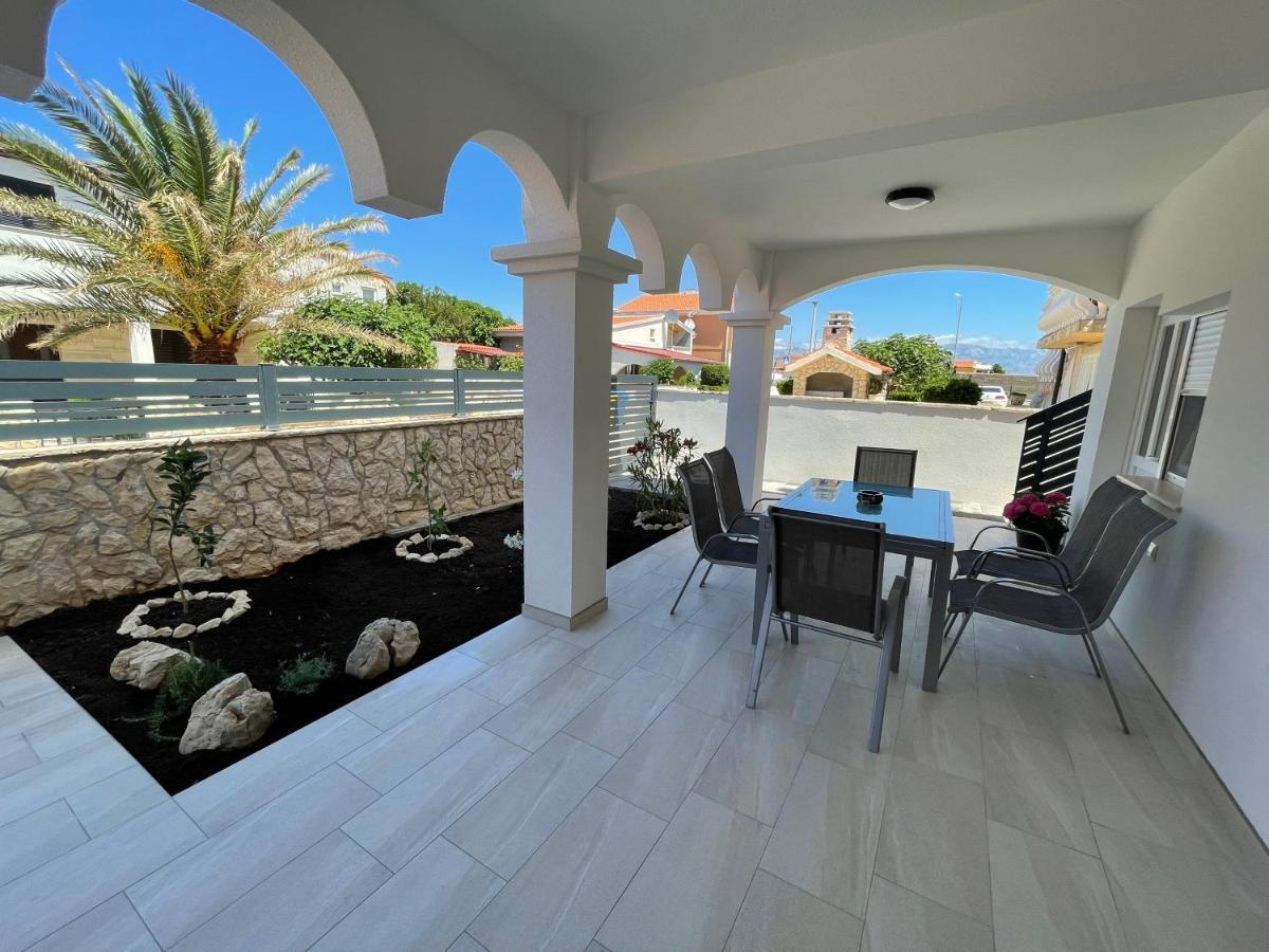 Apartmenthouse Ines Vir Exterior photo