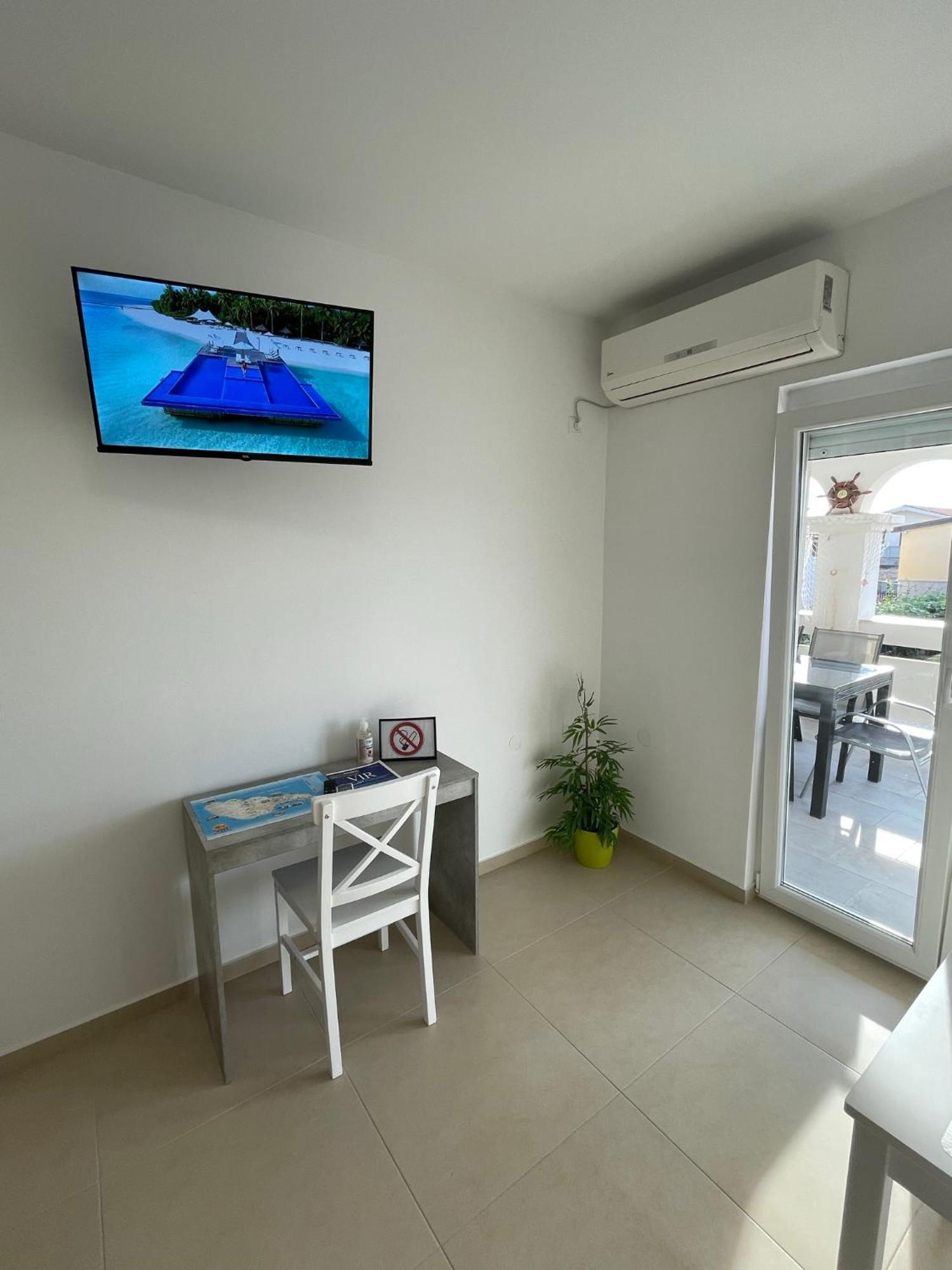 Apartmenthouse Ines Vir Exterior photo