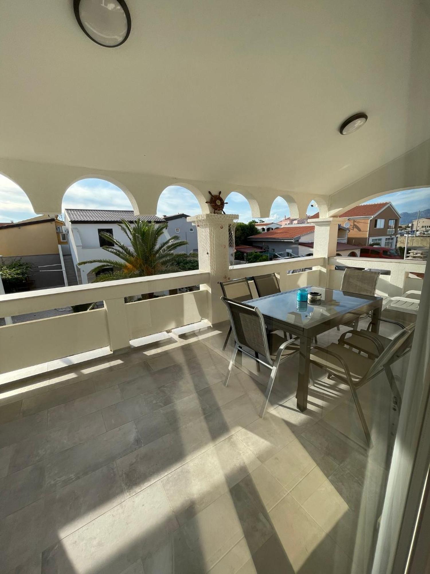 Apartmenthouse Ines Vir Exterior photo