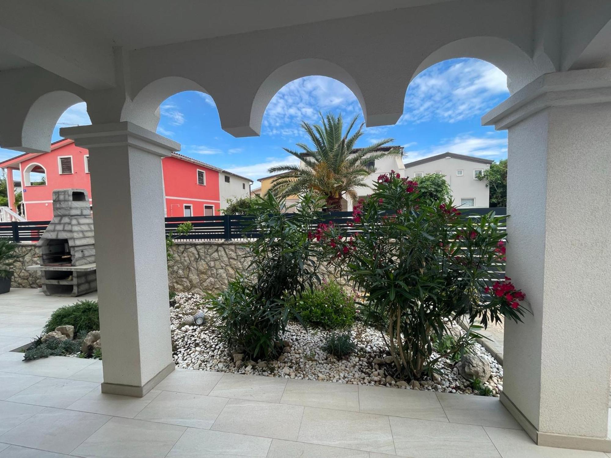 Apartmenthouse Ines Vir Exterior photo