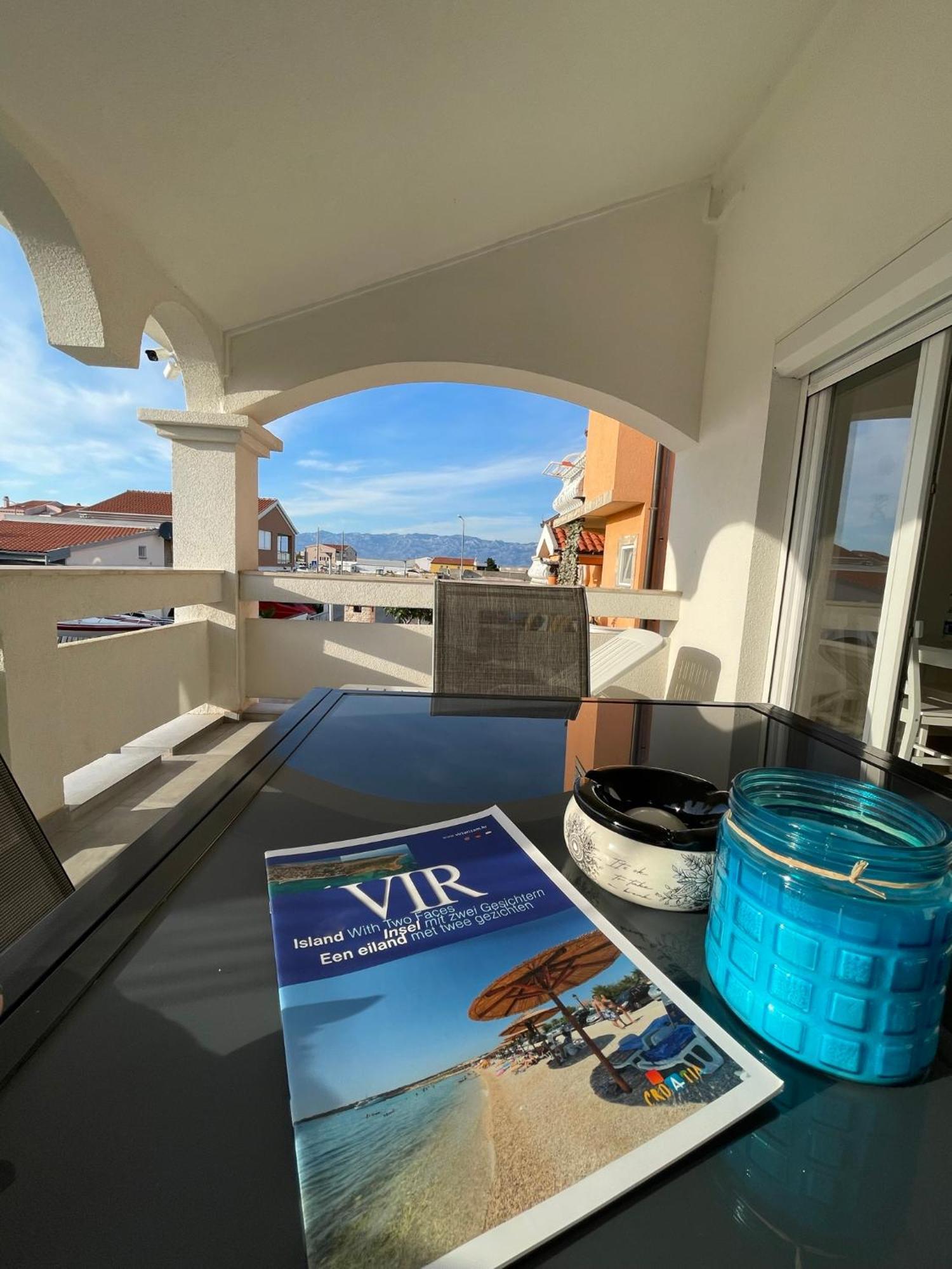 Apartmenthouse Ines Vir Exterior photo